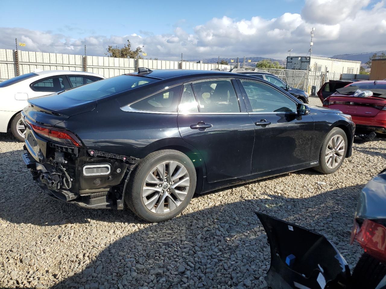 2022 Toyota Mirai Le - Image 3