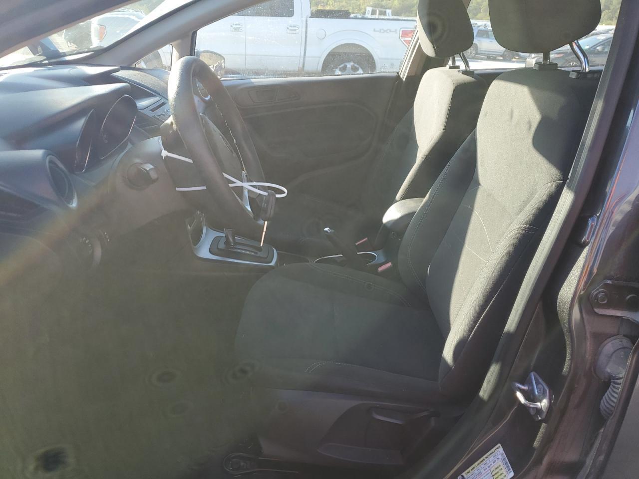 2018 Ford Fiesta Se - Фото 7
