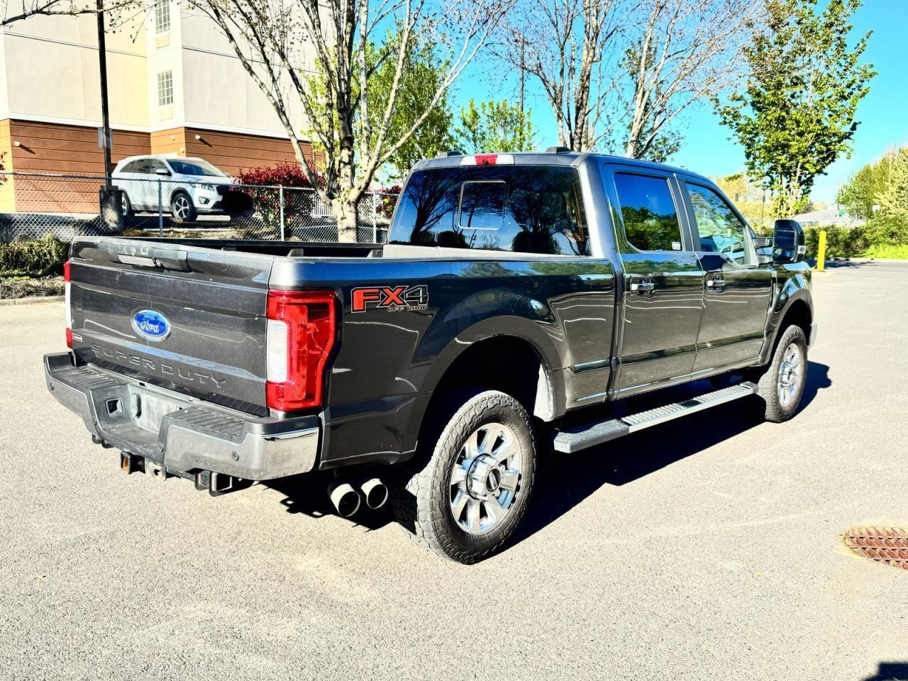 2018 Ford F350 Super Duty - Фото 4