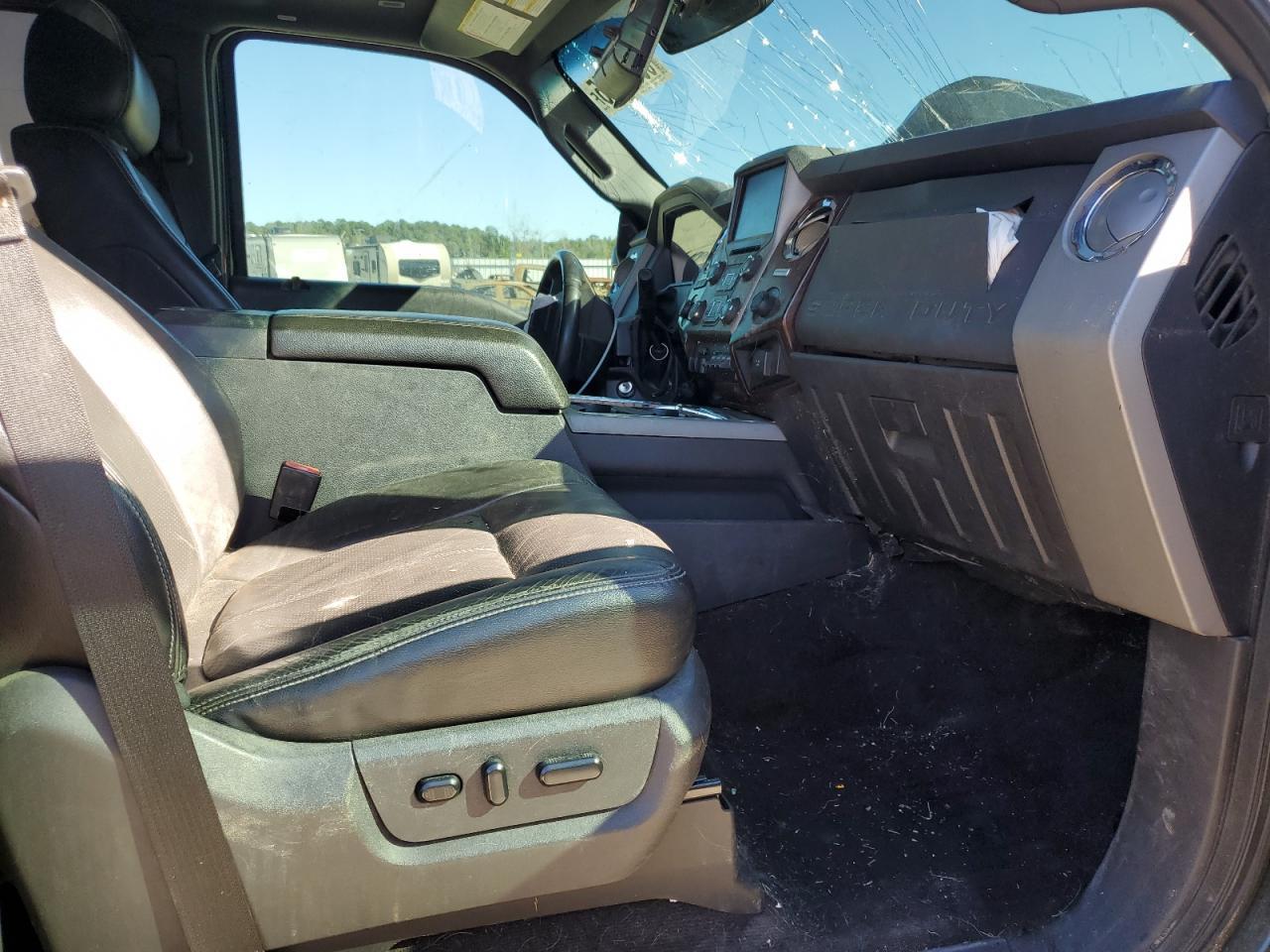 2016 Ford F250 Super Duty - Image 5