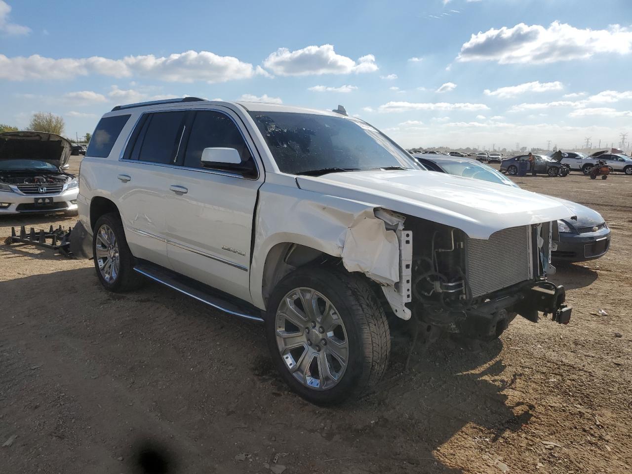 2017 GMC Yukon Denali - Image 4