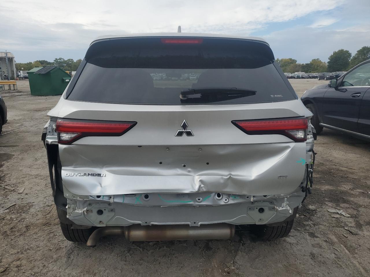 2023 Mitsubishi Outlander - Фото 6