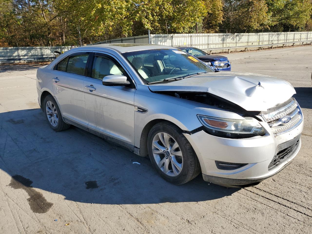 2011 Ford Taurus Sel - Фото 4