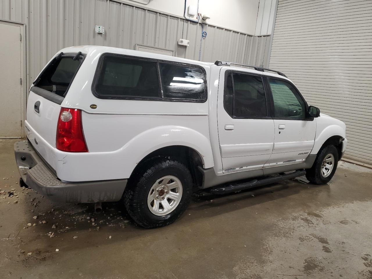 2001 Ford Explorer Sport Trac - Image 3