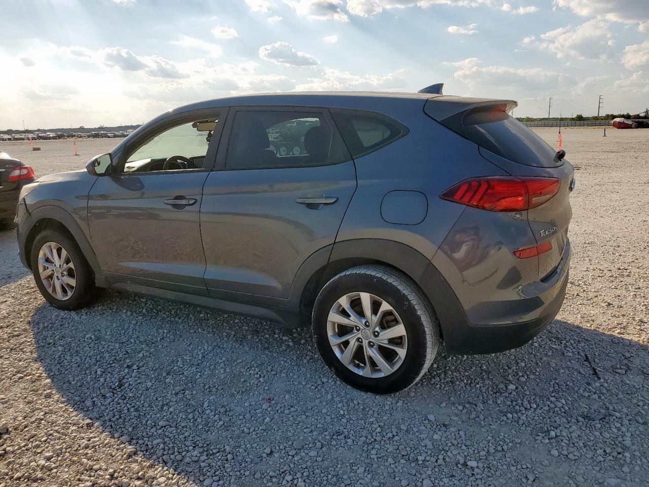 2019 Hyundai Tucson Se - Image 2