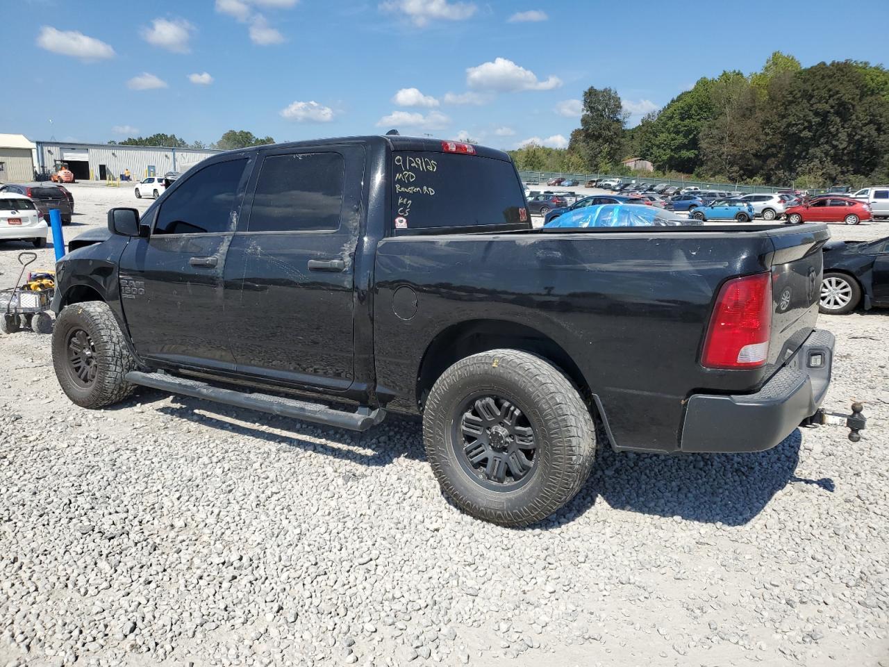 2020 Ram 1500 Classic Tradesman - Фото 2
