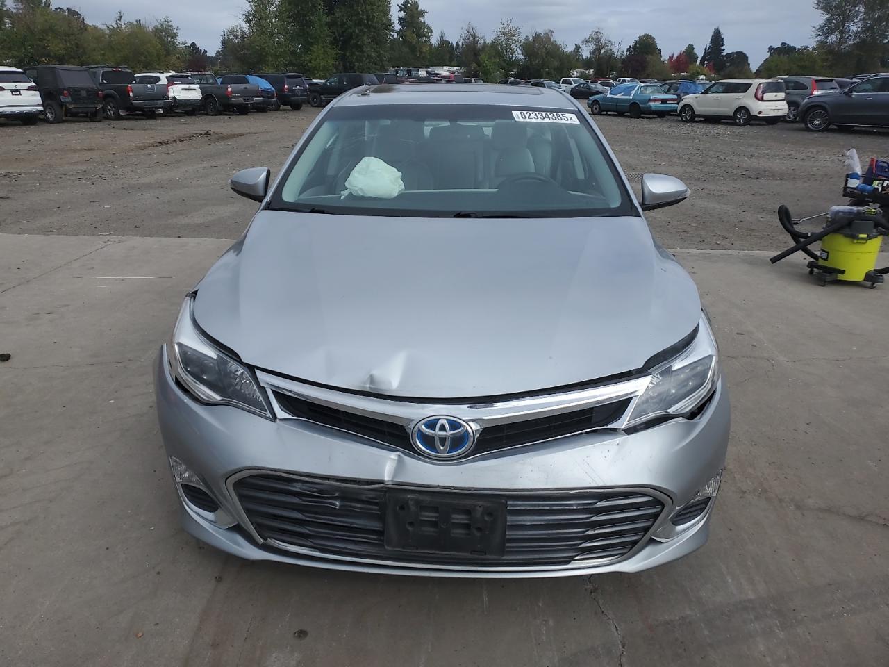 2015 Toyota Avalon Hybrid - Image 5