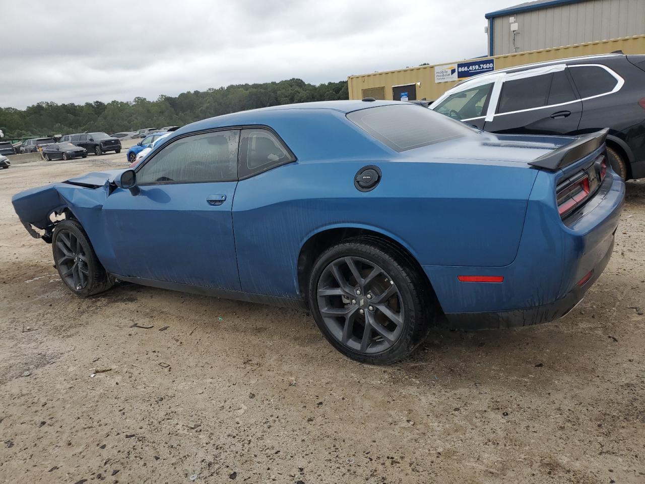 2022 Dodge Challenger Sxt - Фото 2