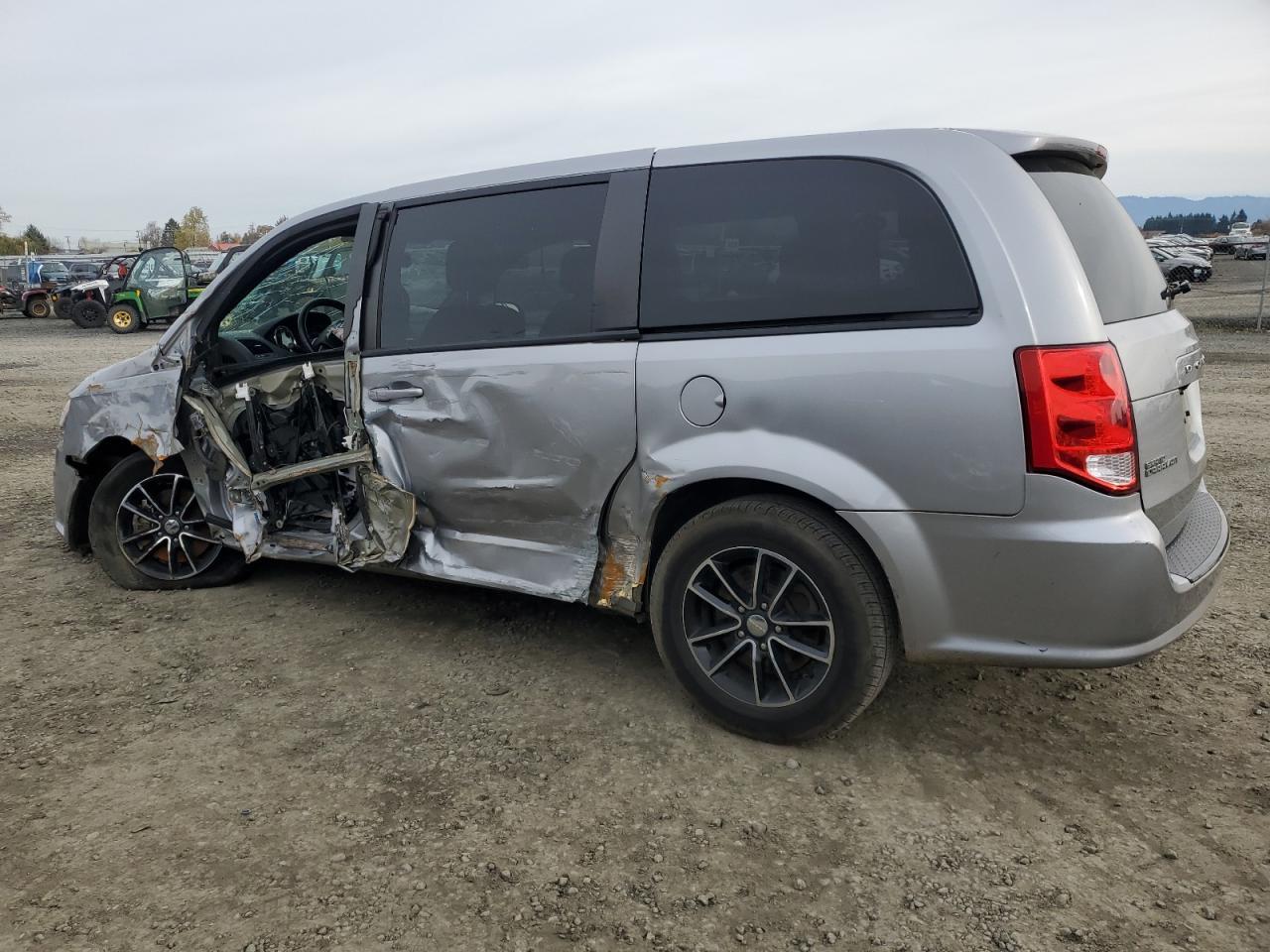 2018 Dodge Grand Caravan Se - Фото 2