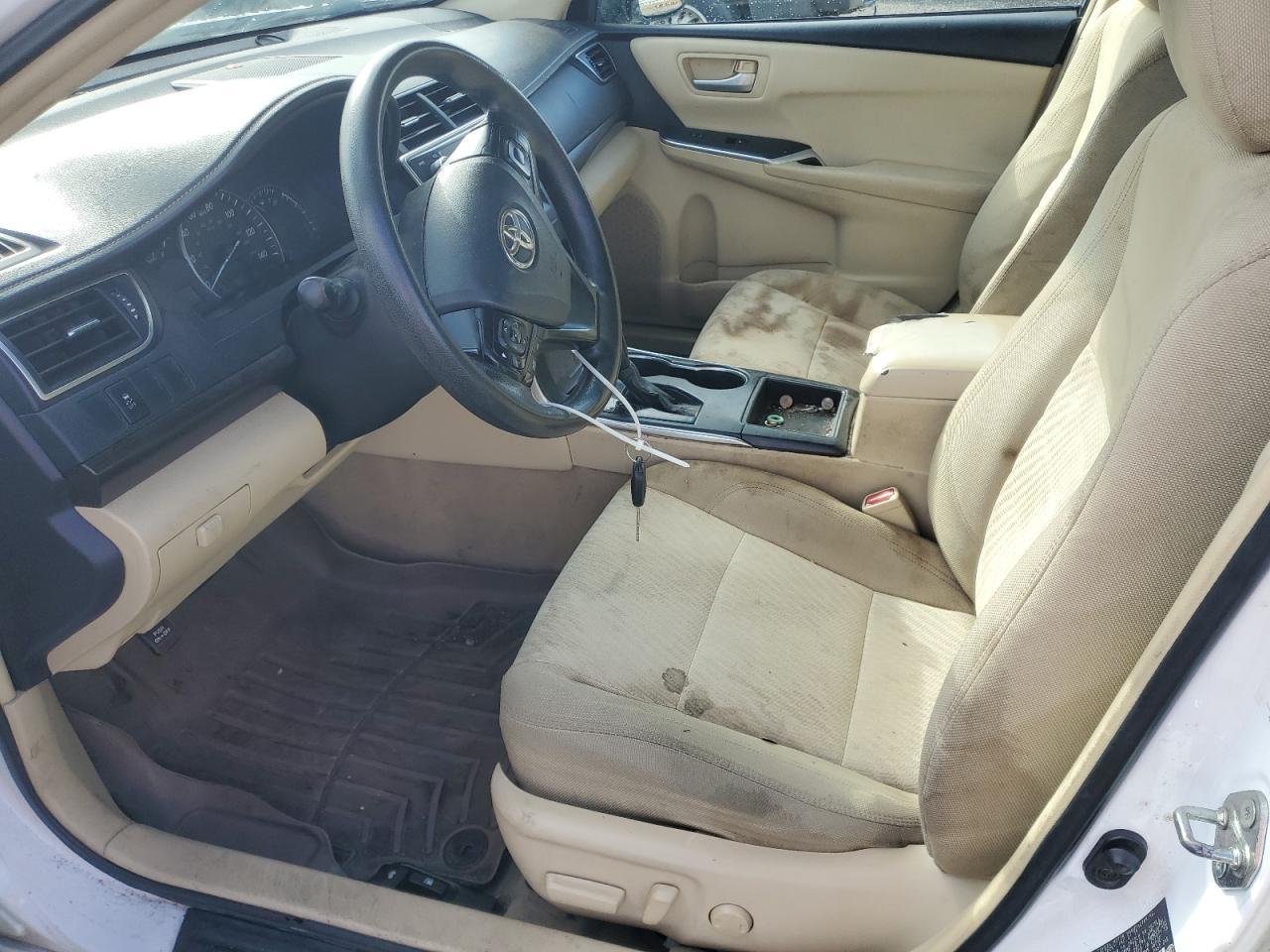 2015 Toyota Camry Le - Фото 7