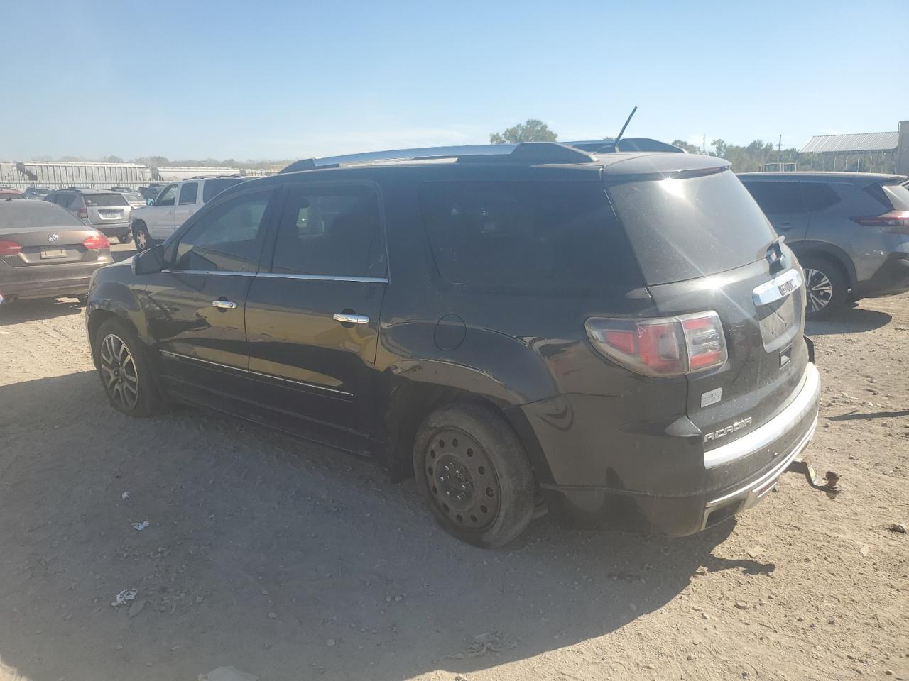 2014 GMC Acadia Denali - Фото 2