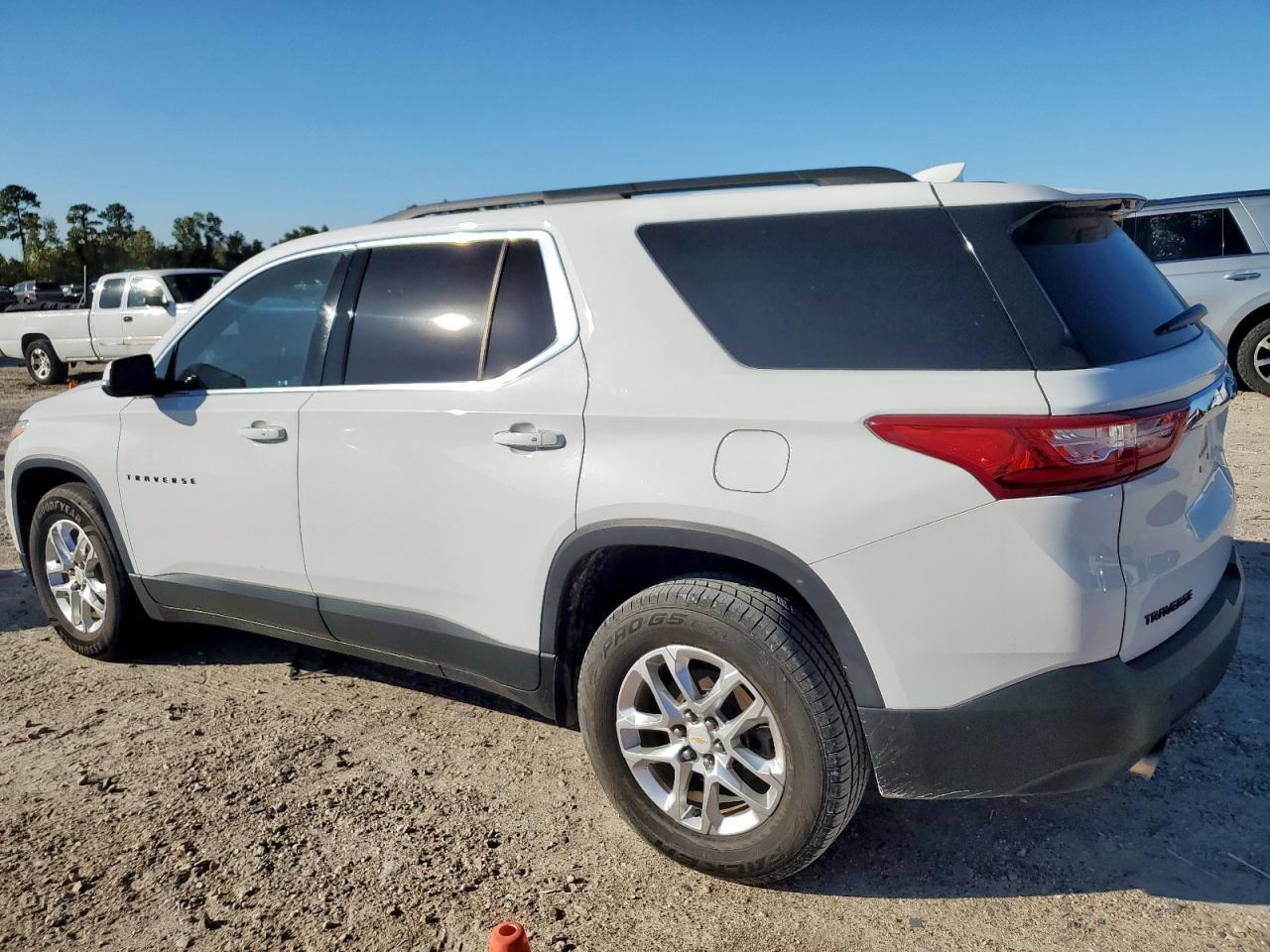 2019 Chevrolet Traverse Lt - Image 2