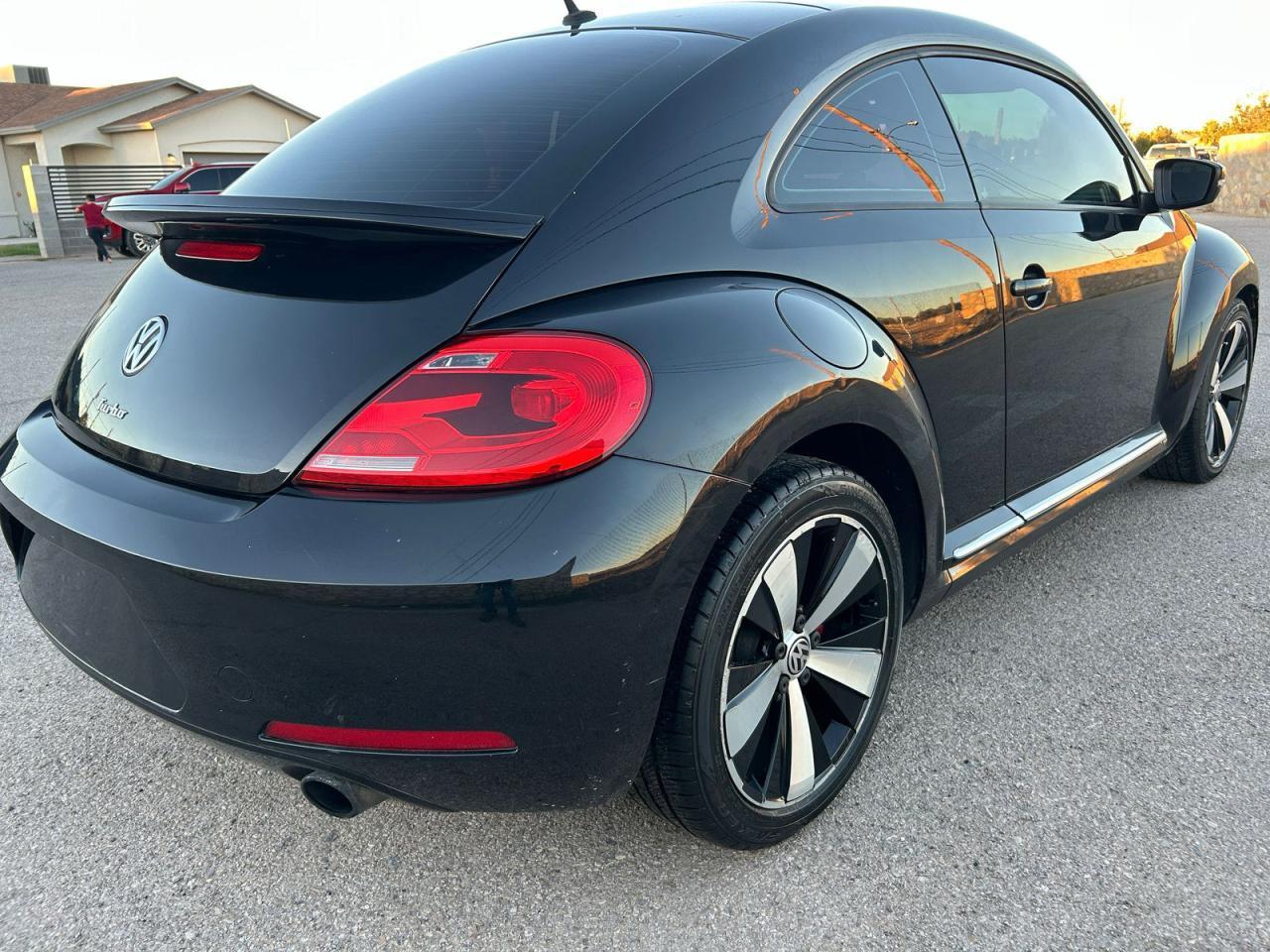 2012 Volkswagen Beetle Turbo - Фото 4