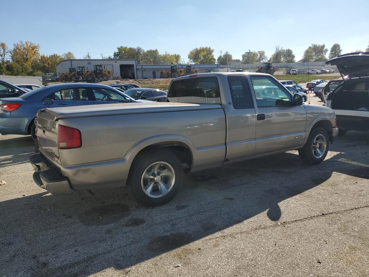 2002 Chevrolet S Truck S10 - Фото 3
