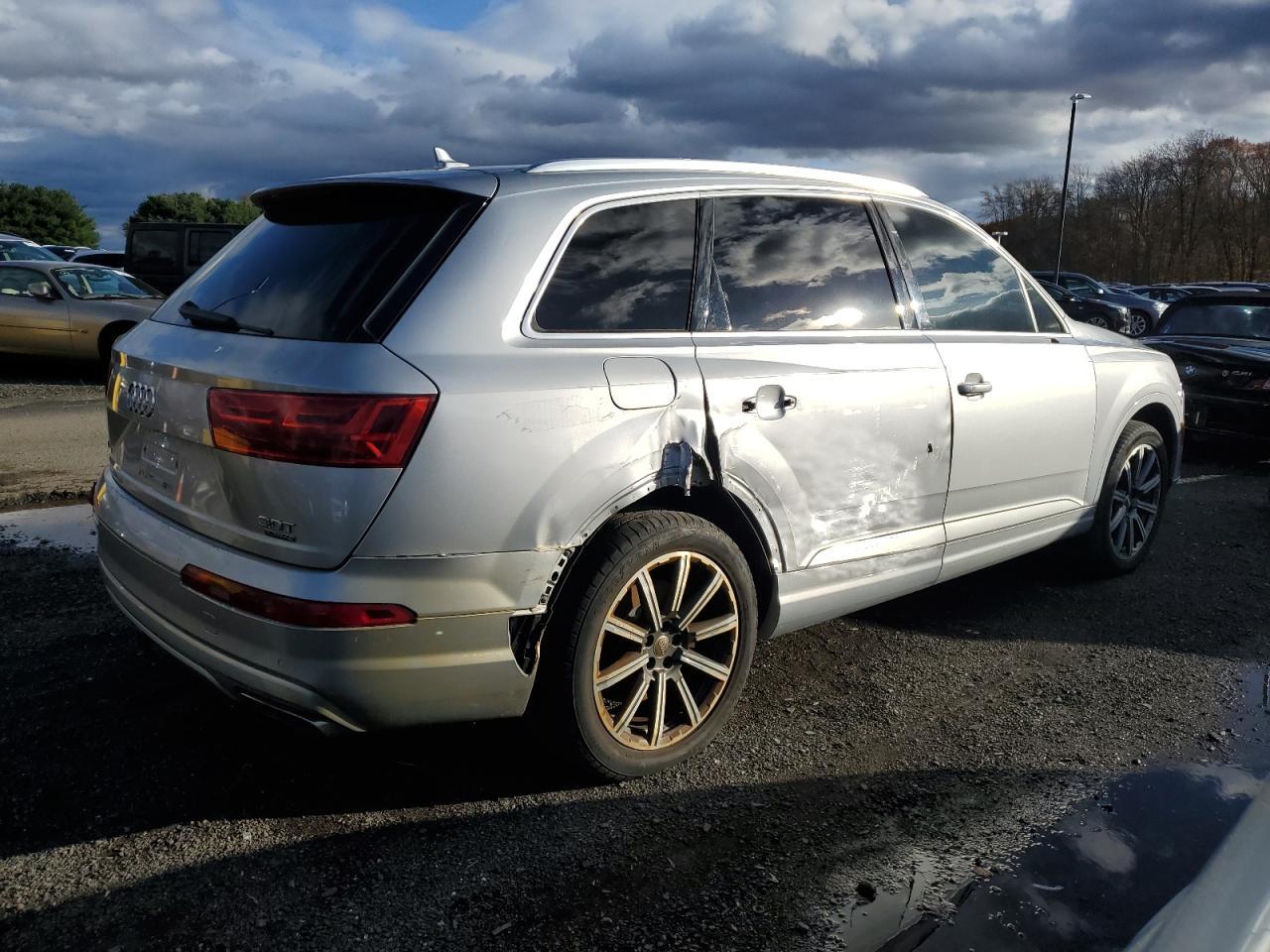 2017 Audi Q7 Premium Plus - Фото 3