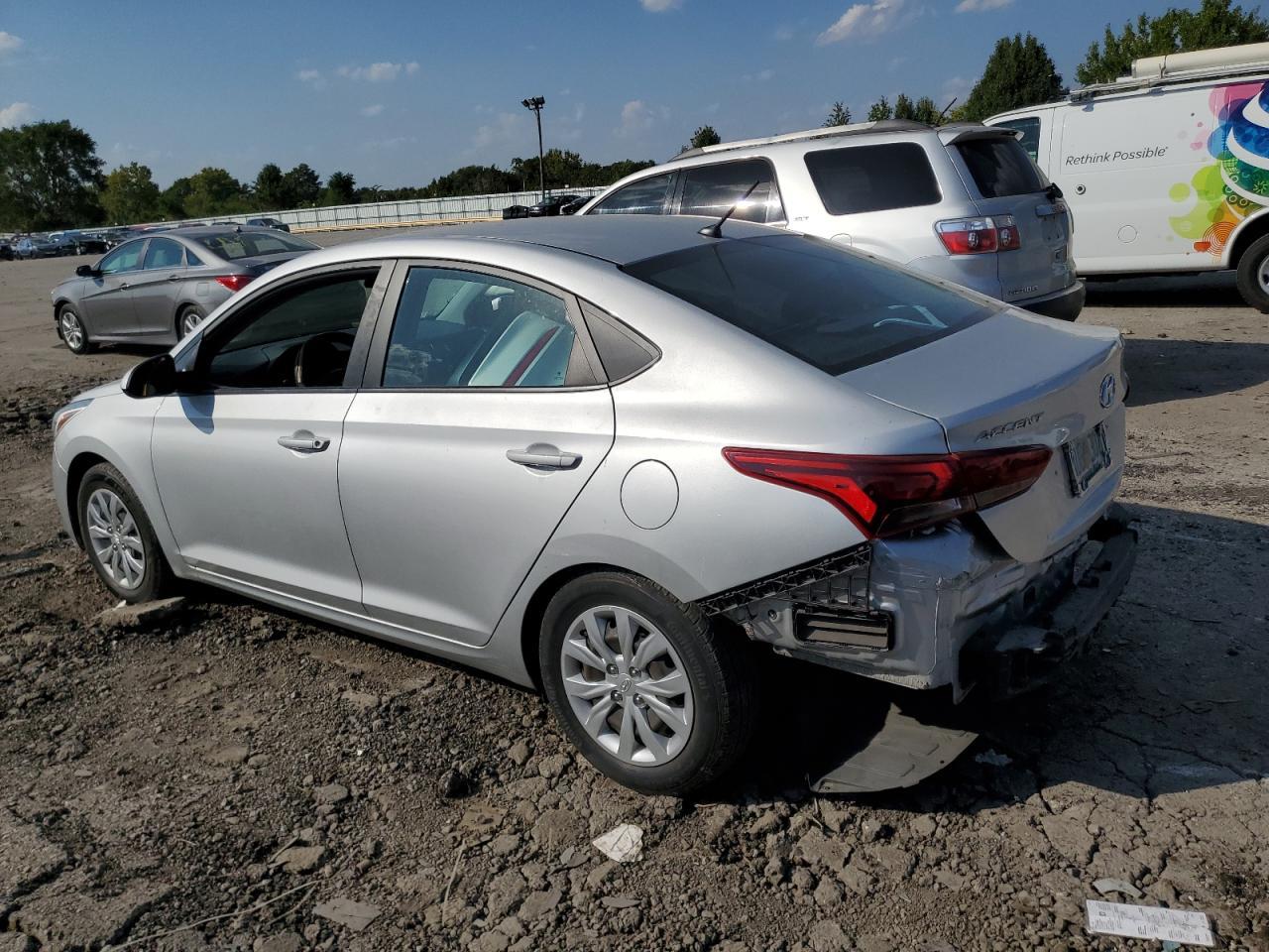 2021 Hyundai Accent Se - Фото 2