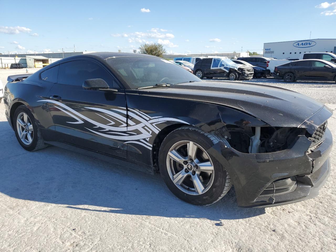 2015 Ford Mustang - Фото 4