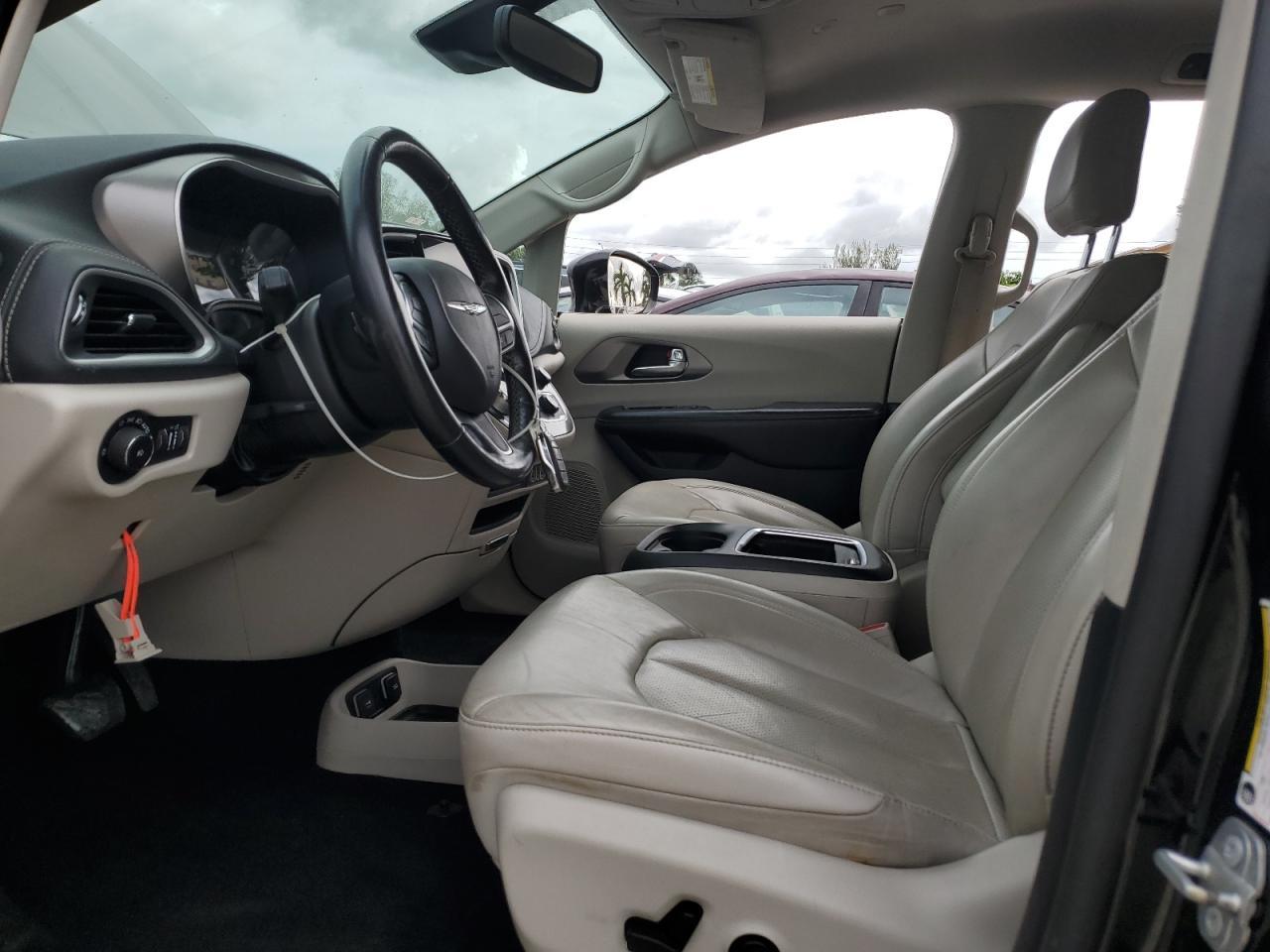 2021 Chrysler Pacifica Touring L - Фото 7