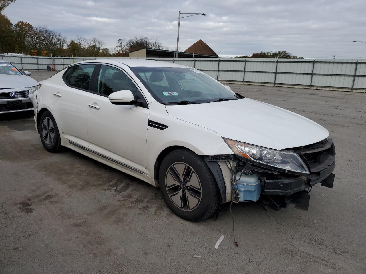 2012 Kia Optima Hyb - Image 4