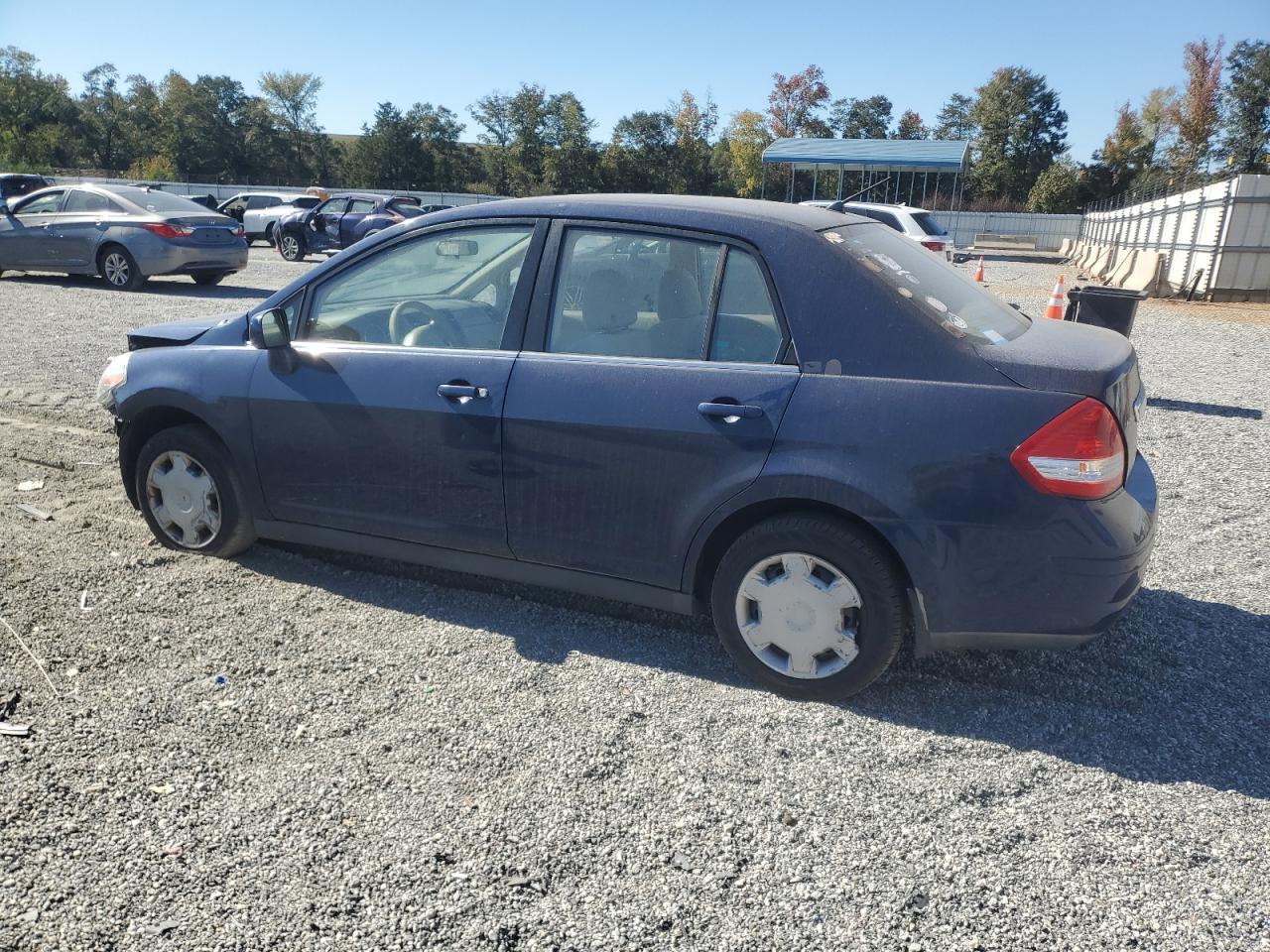 2007 Nissan Versa S - Фото 2
