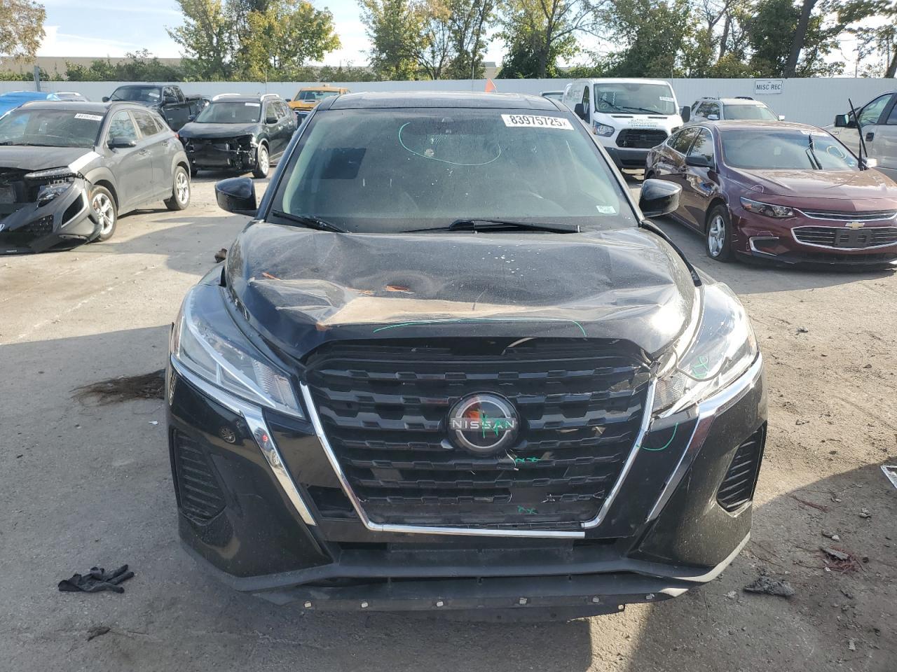 2022 Nissan Kicks S - Фото 5