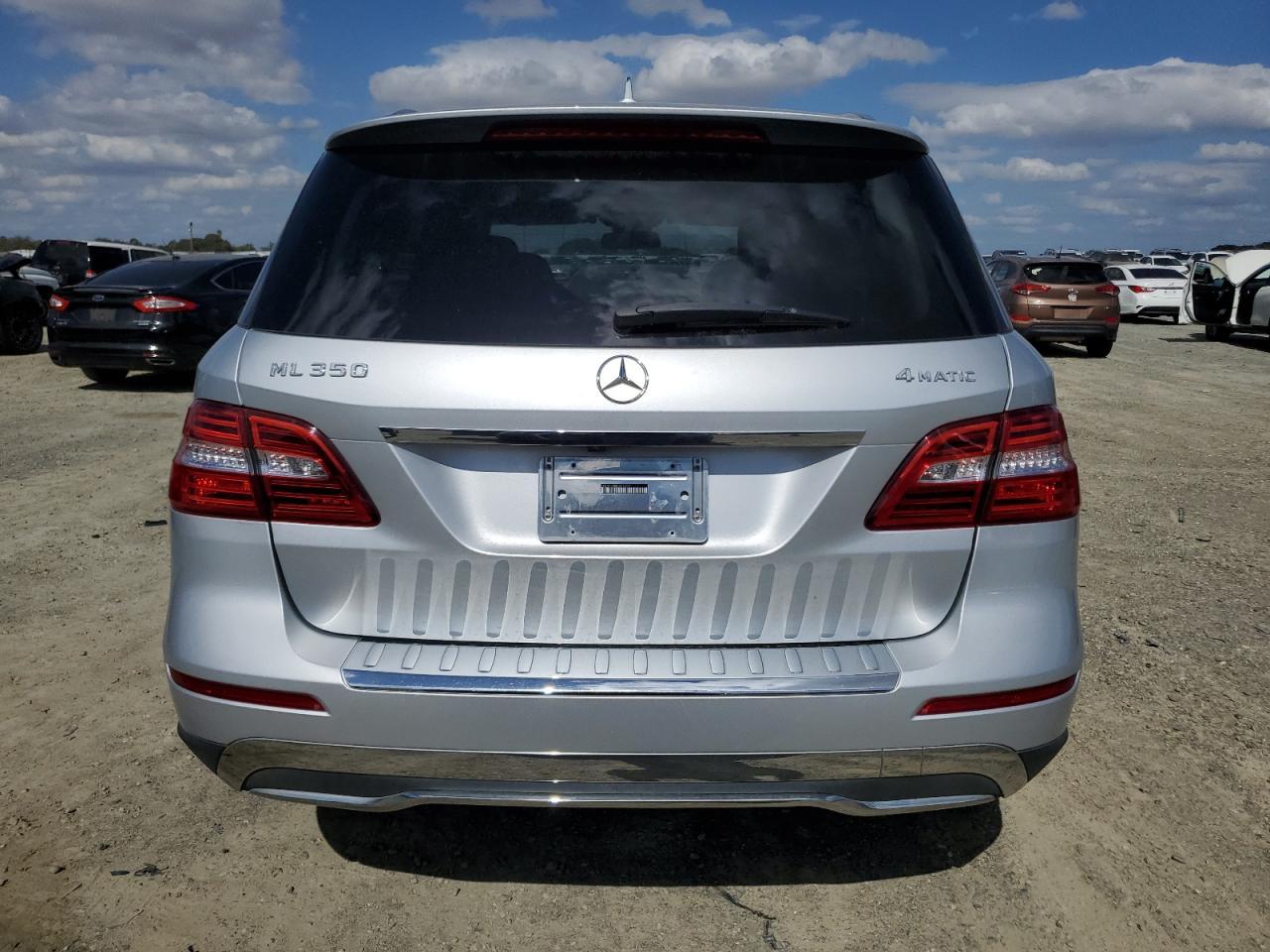 2012 Mercedes-Benz Ml 350 4Matic - Image 6