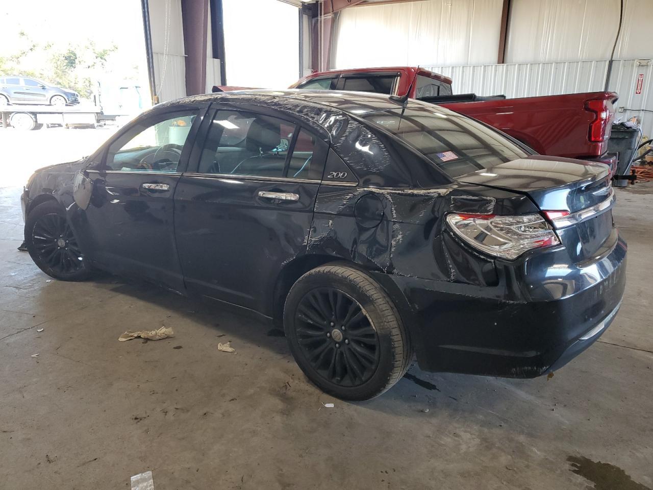2011 Chrysler 200 Limited - Фото 2