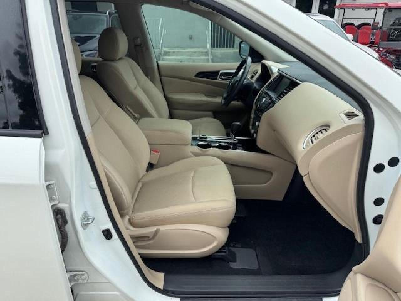 2017 Nissan Pathfinder S - Фото 7