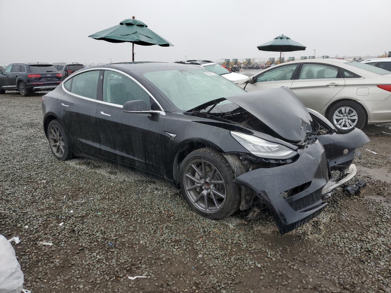 2020 Tesla Model 3 - Фото 4