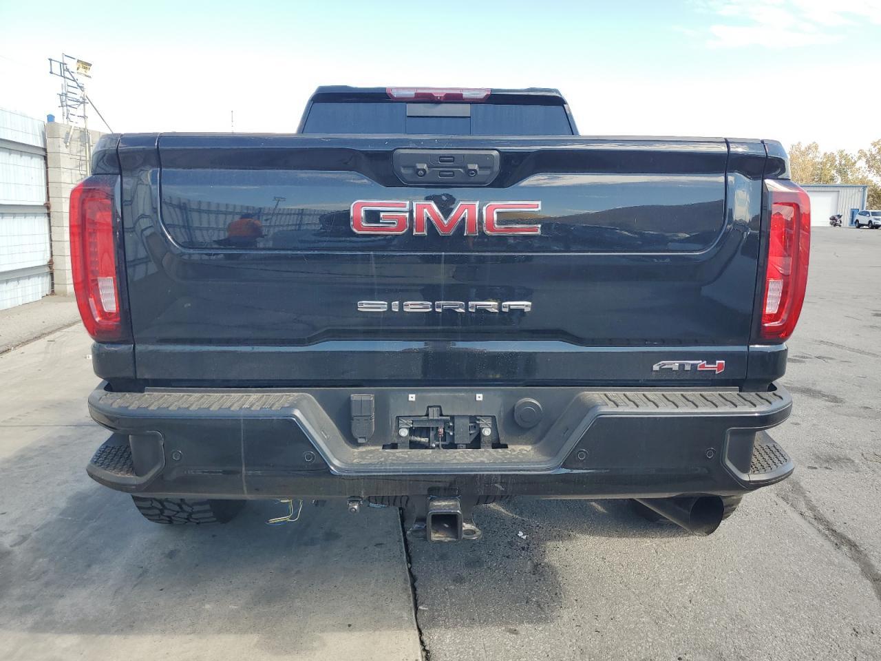 2022 GMC Sierra K2500 At4 - Image 6