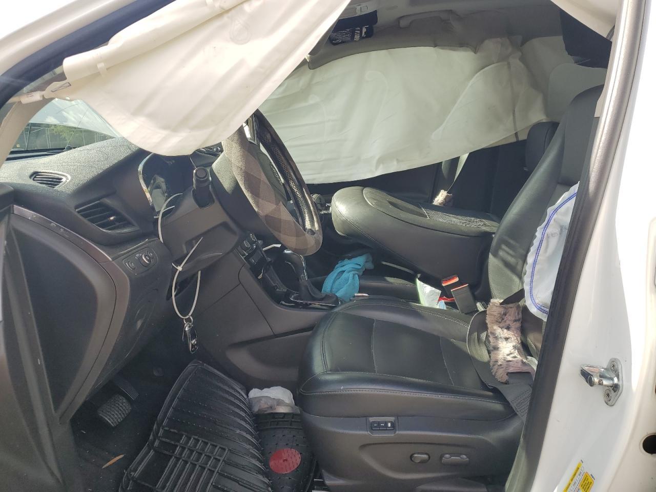 2019 Buick Encore Essence - Image 7