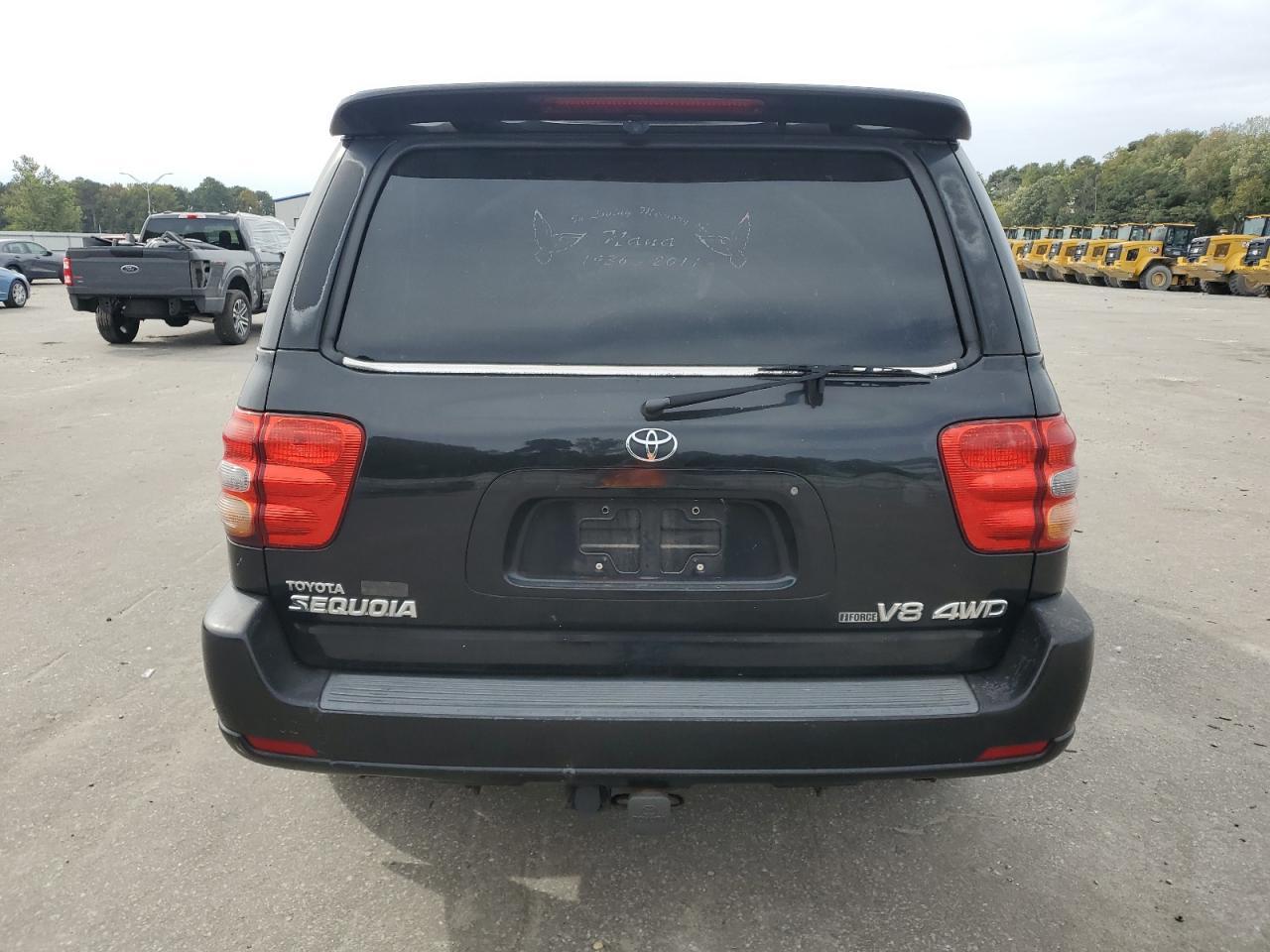 2004 Toyota Sequoia Limited - Image 6