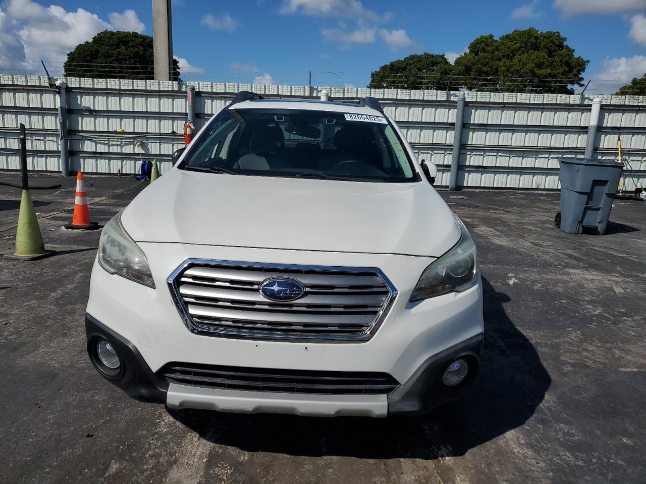 2016 Subaru Outback 2.5I Limited - Image 5