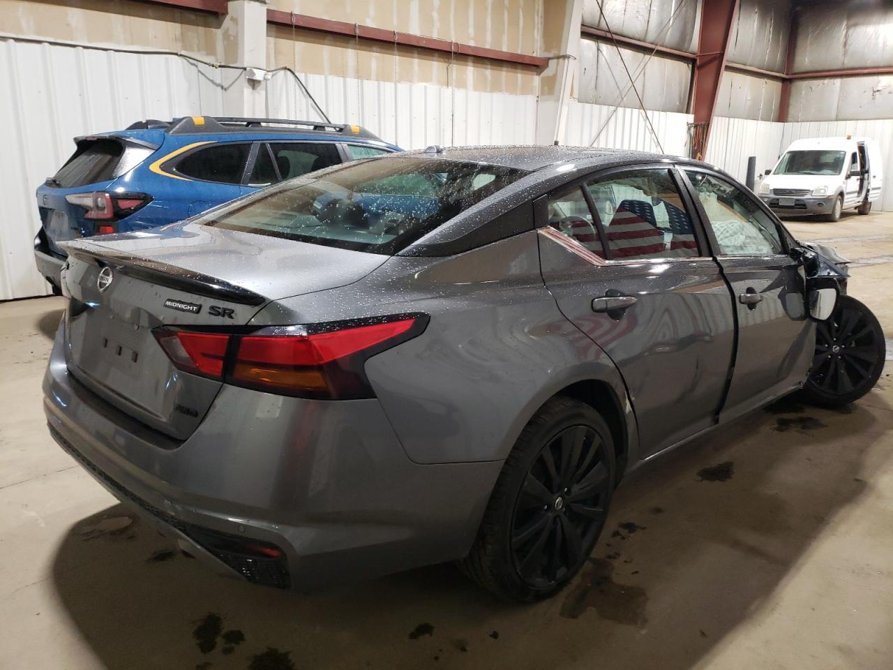 2022 Nissan Altima Sr - Фото 3