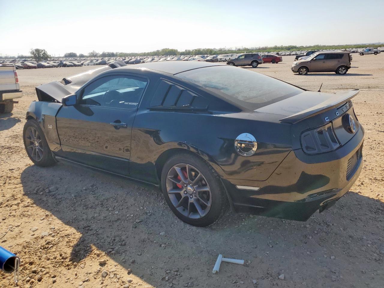 2013 Ford Mustang Gt - Фото 2