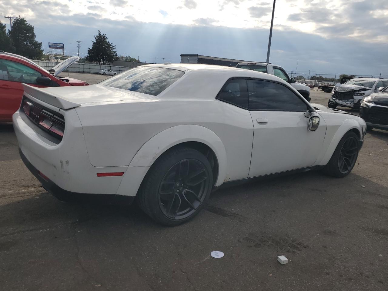 2021 Dodge Challenger Sxt - Фото 3