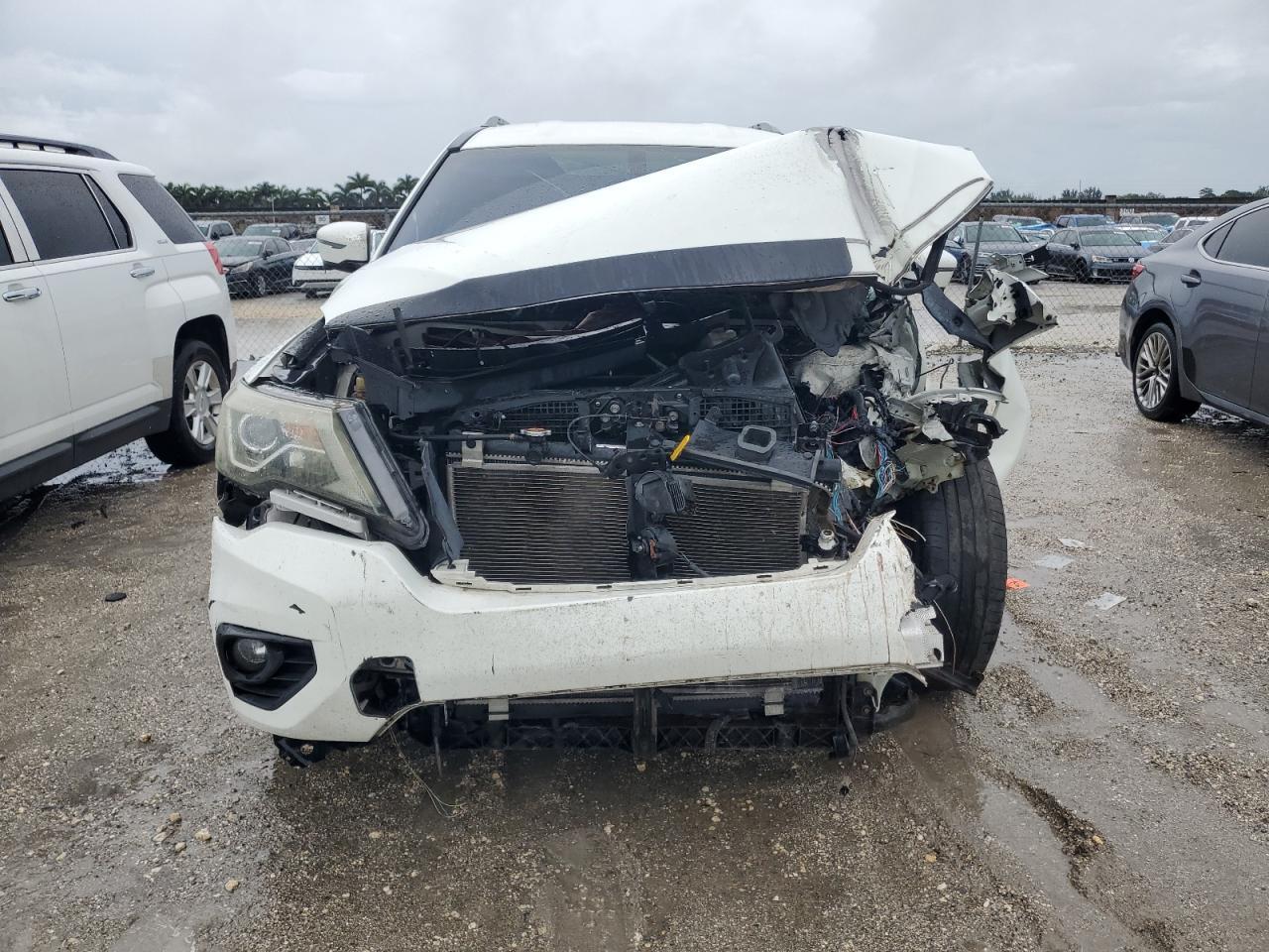 2018 Nissan Pathfinder S - Фото 5