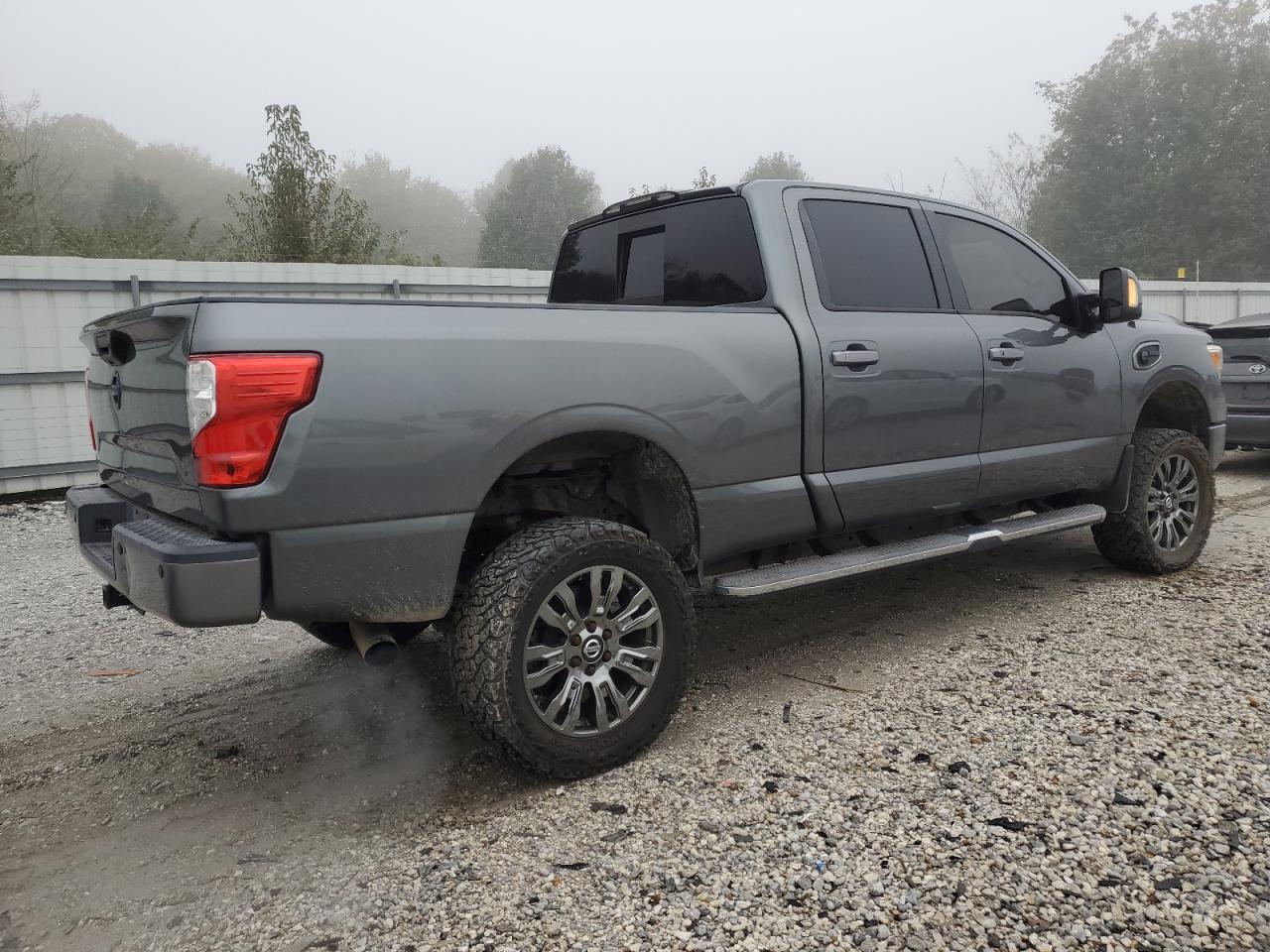 2016 Nissan Titan Xd Sl - Фото 3