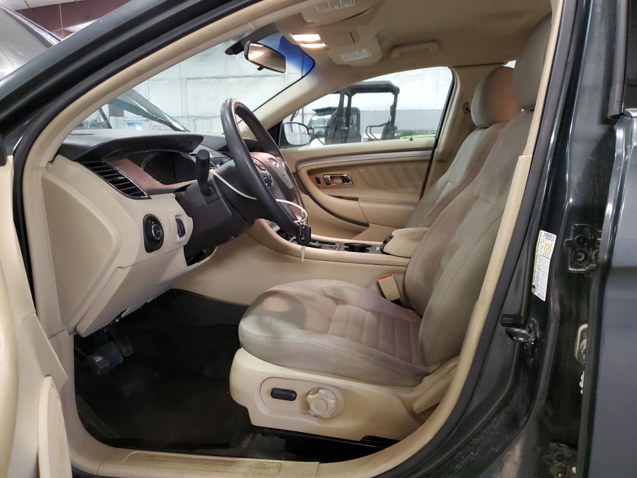 2016 Ford Taurus Se - Фото 7