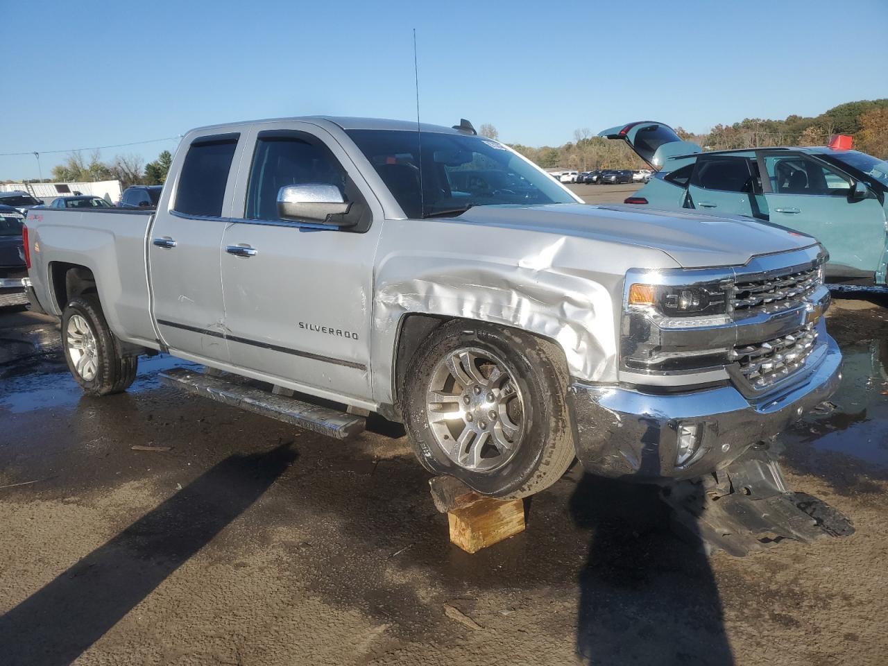 2017 Chevrolet Silverado K1500 Ltz - Image 4