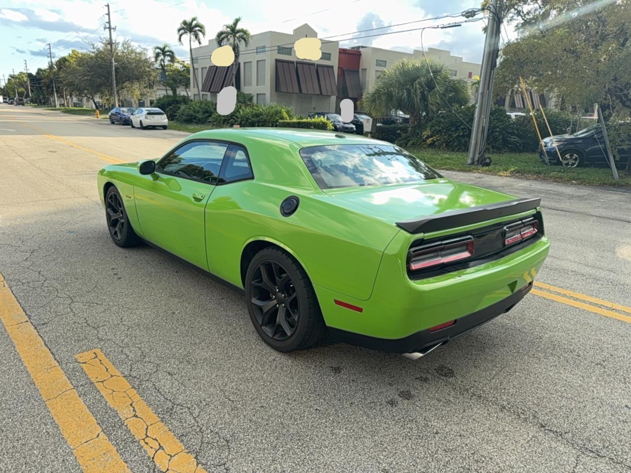 2015 Dodge Challenger Sxt - Фото 3