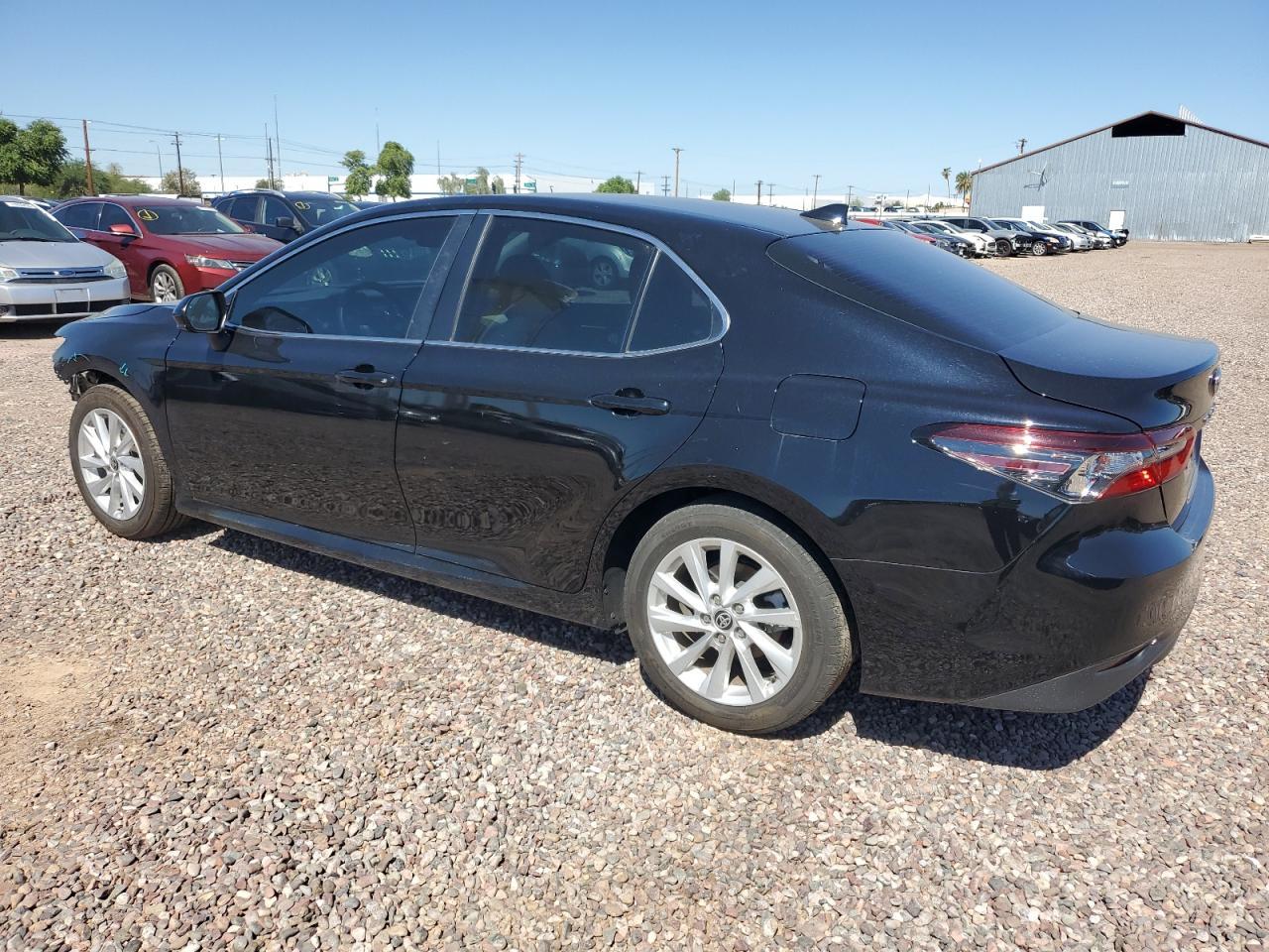 2024 Toyota Camry Le - Фото 2