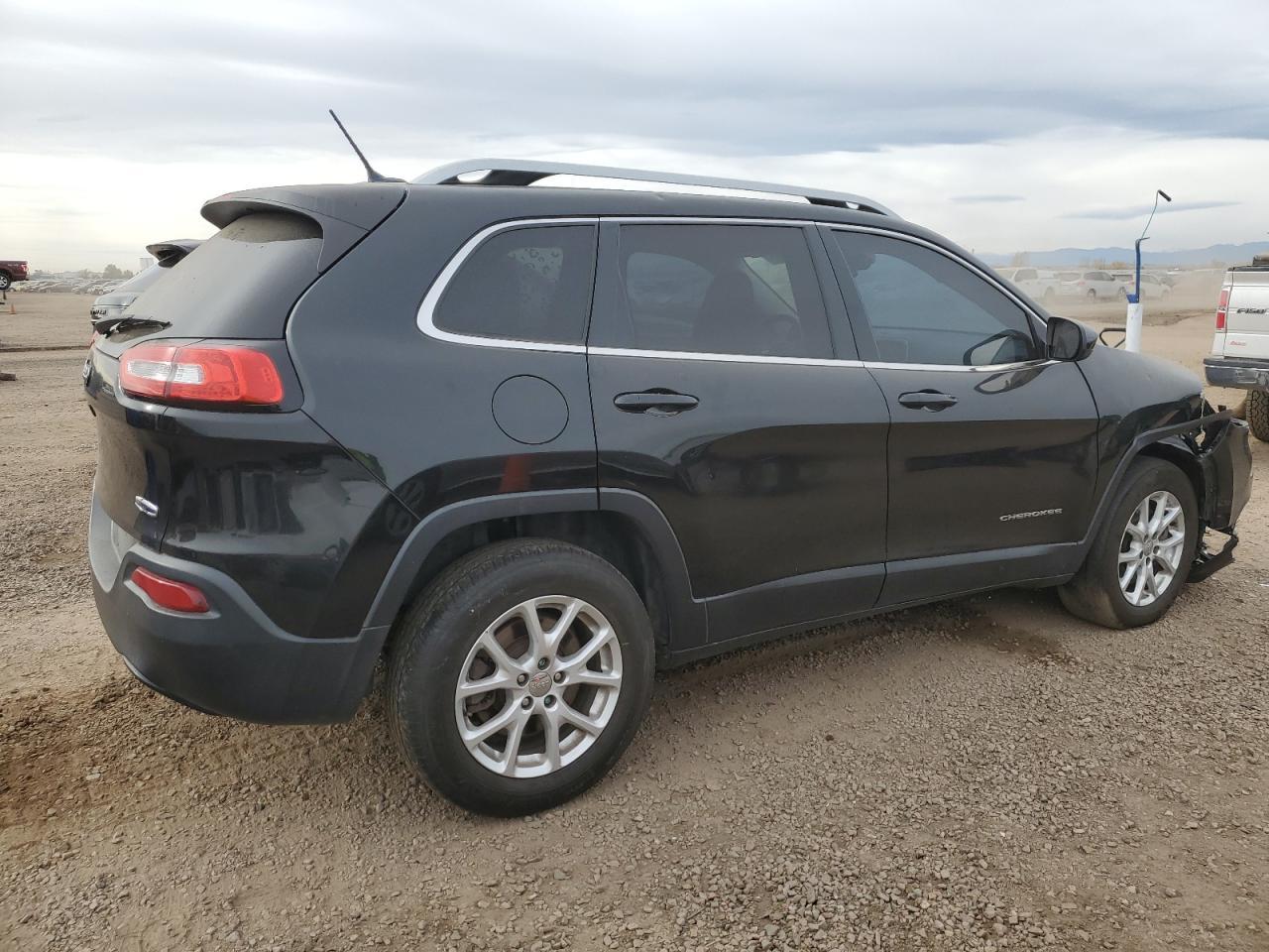 2015 Jeep Cherokee Latitude - Фото 3