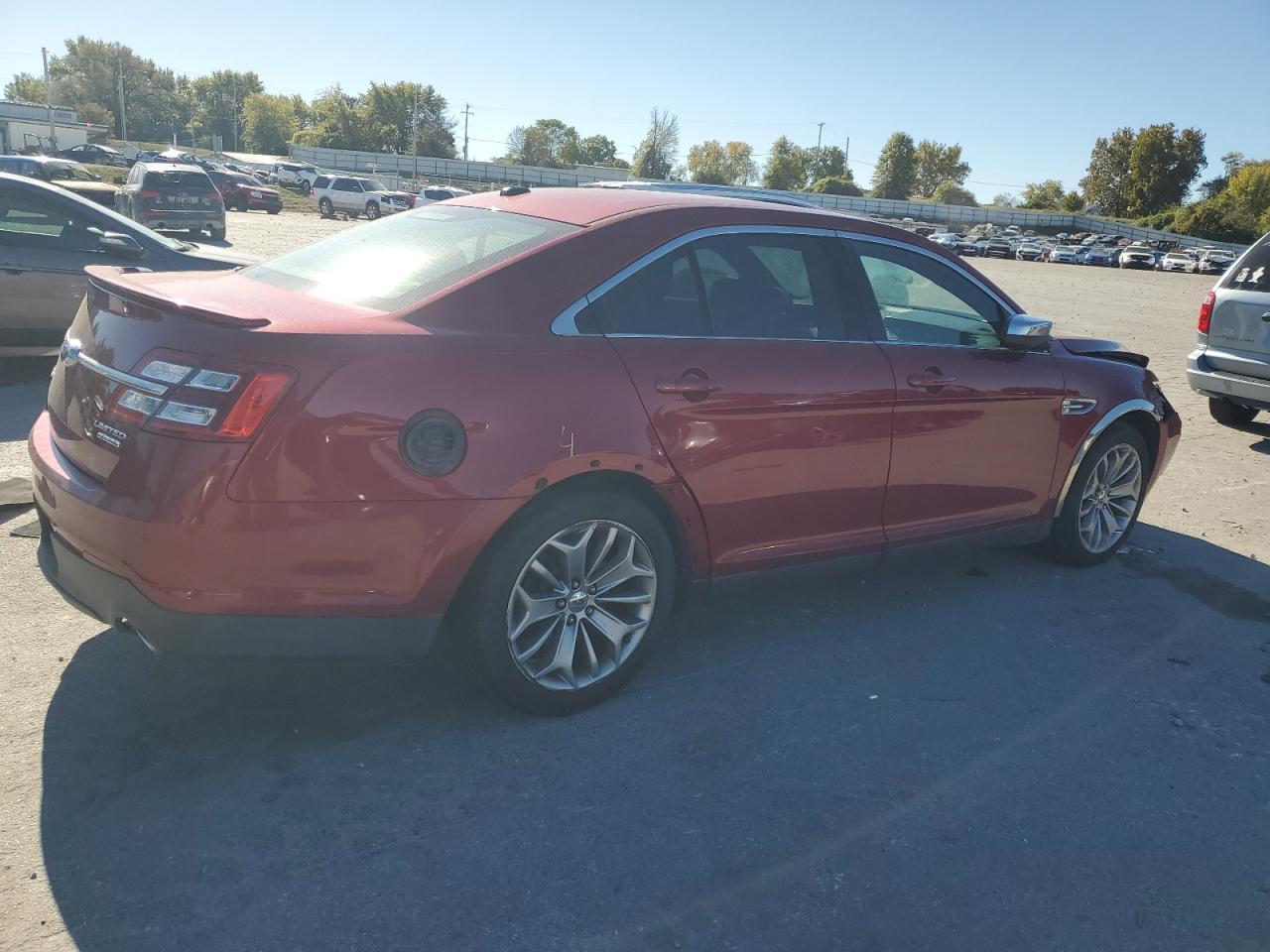 2013 Ford Taurus Limited - Image 3