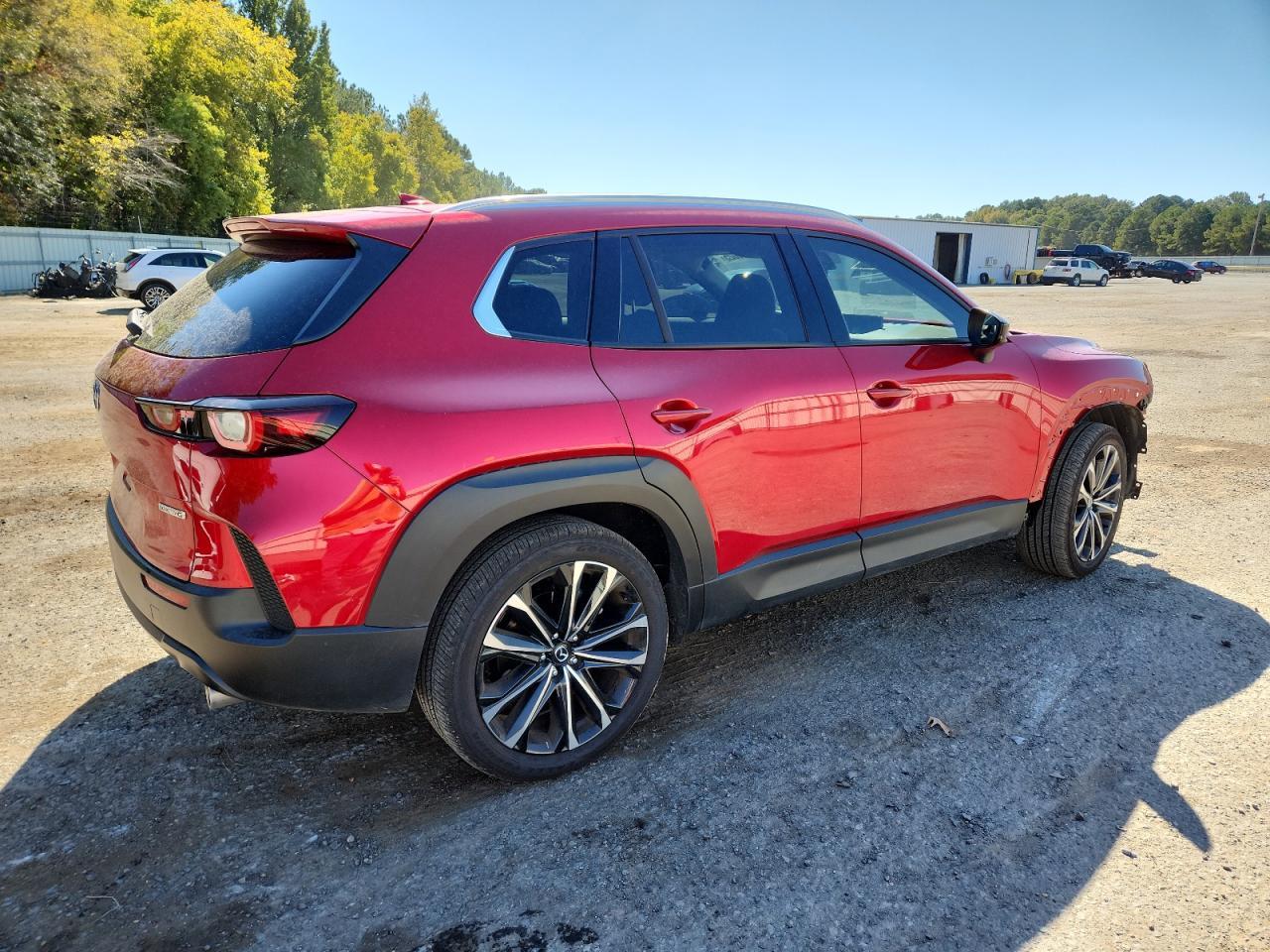 2025 Mazda Cx-50 Premium Plus - Image 3