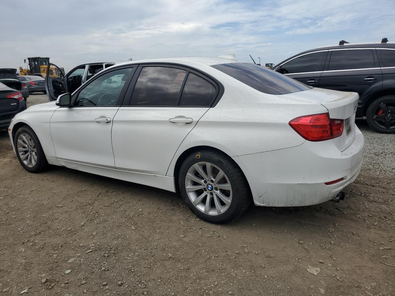 2014 BMW 328 I Sulev - Фото 2