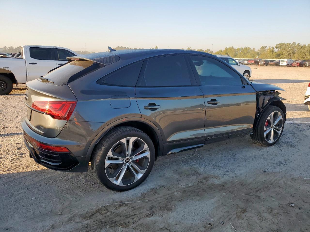2024 Audi Q5 Sportback Prm Pls 45 - Фото 3