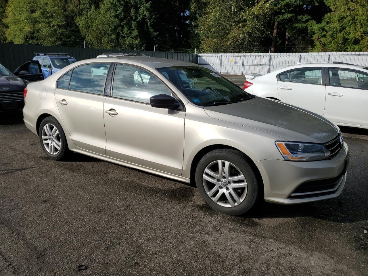 2015 Volkswagen Jetta Base - Image 4