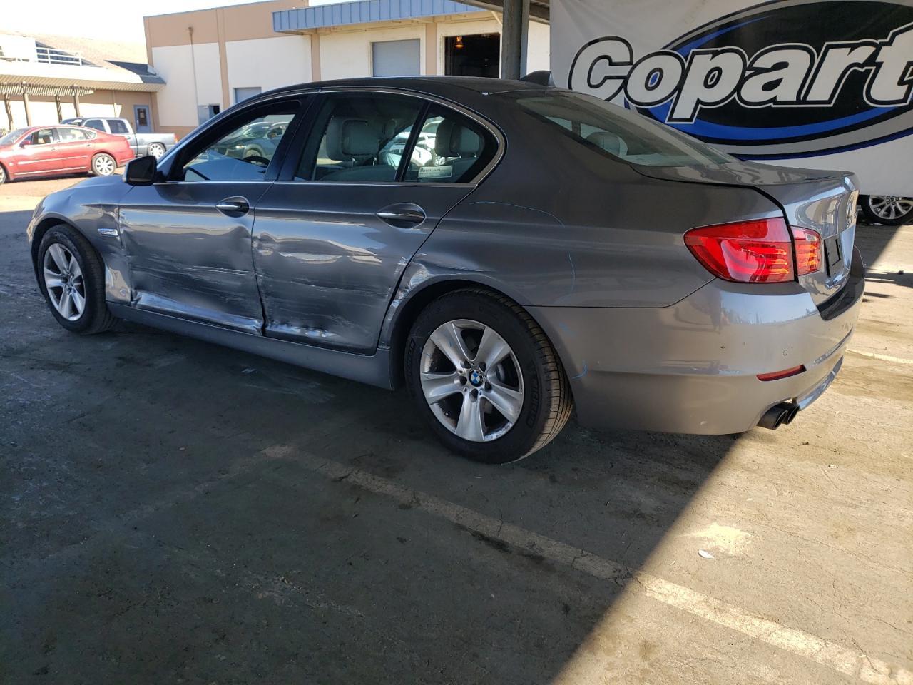 2013 BMW 528 I - Фото 2