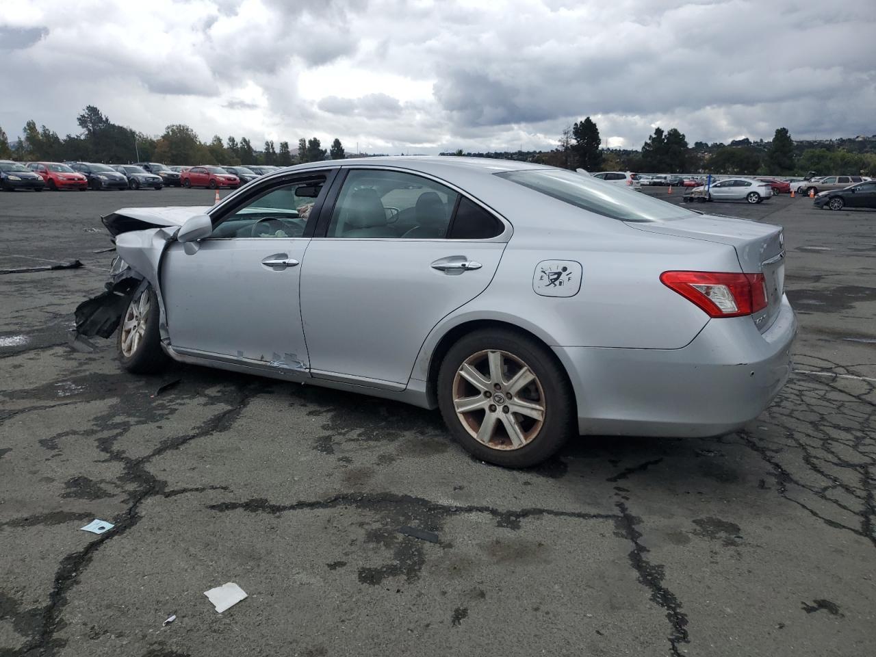 2009 Lexus Es 350 - Image 2